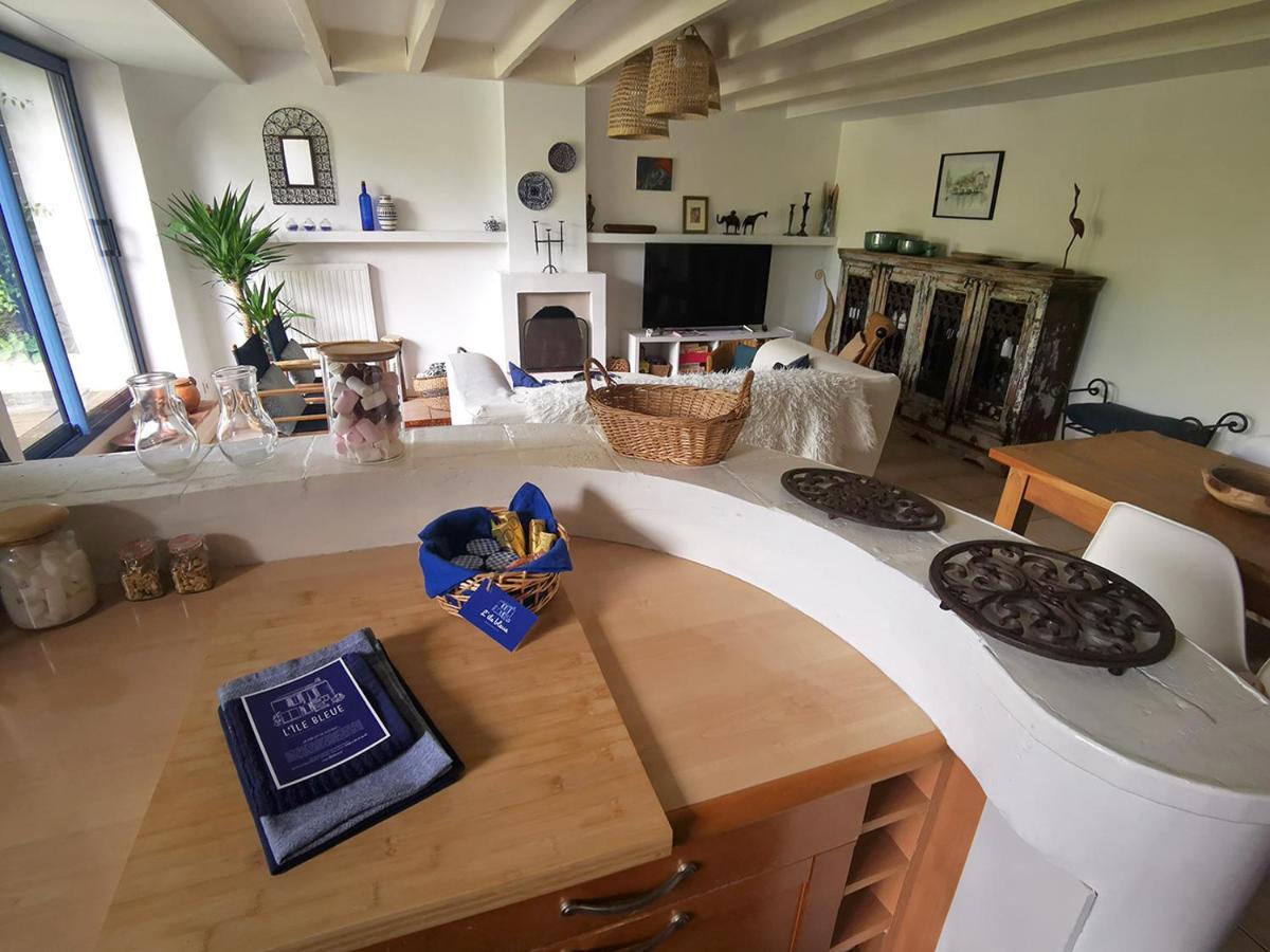 Villa Lîle bleue, un parfum de voyage à Cholet Extérieur photo